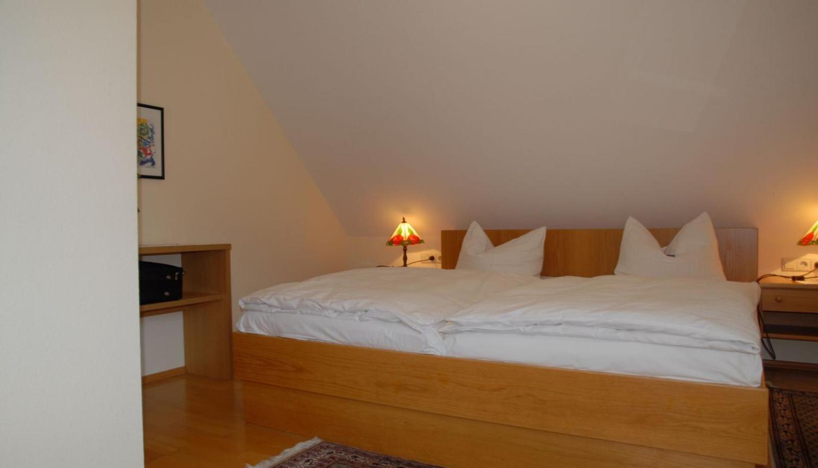 Hotel Garni Grottental Messstetten Eksteriør billede